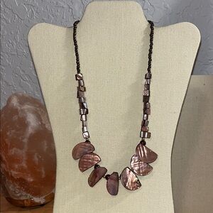 Chic Artsy Earthy Shell Necklace in Brown Natural Tones